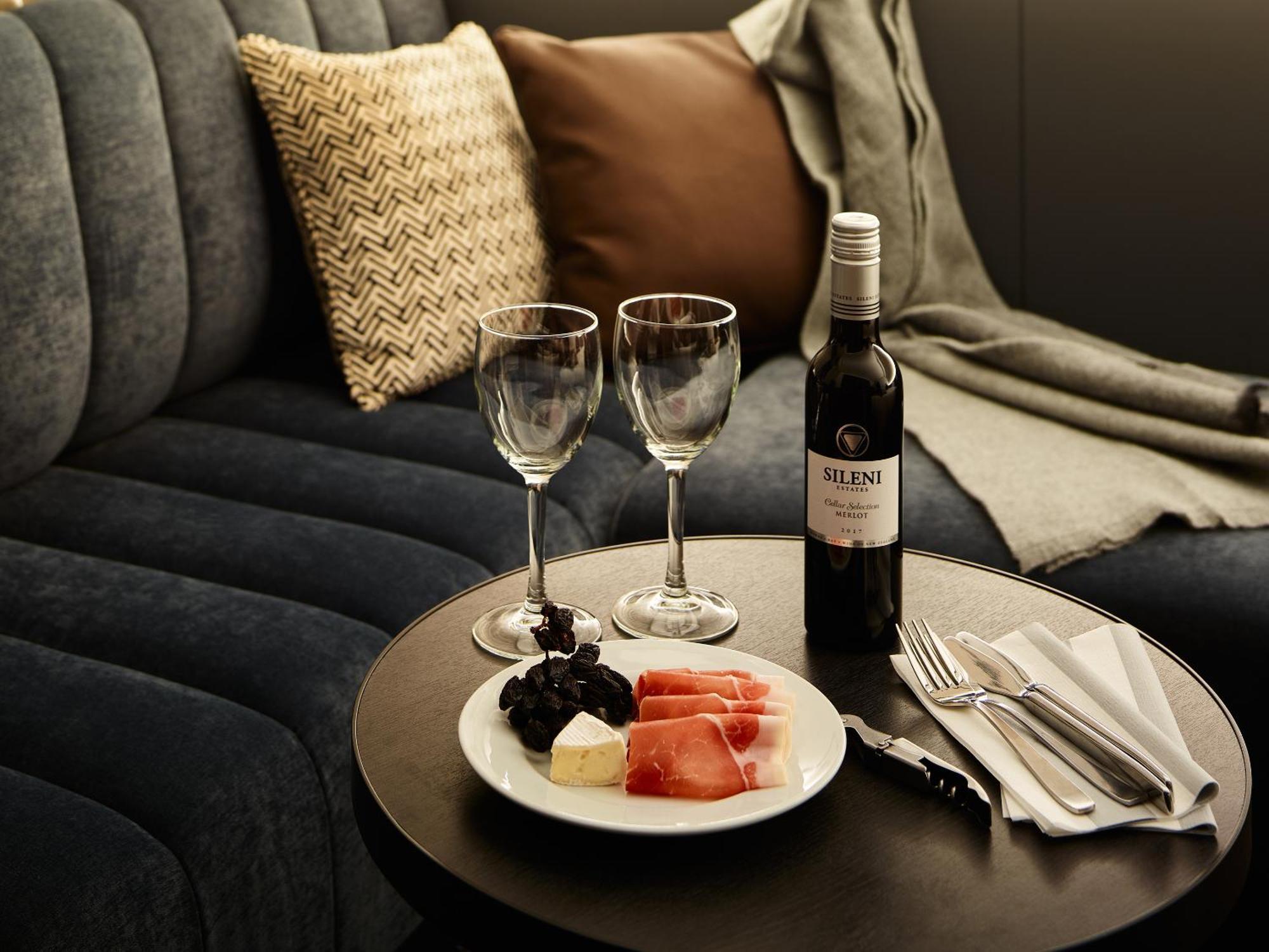 Hotel Mitsui Garden Shiodome Italia-gai 4*